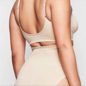 Skims sculpting bra